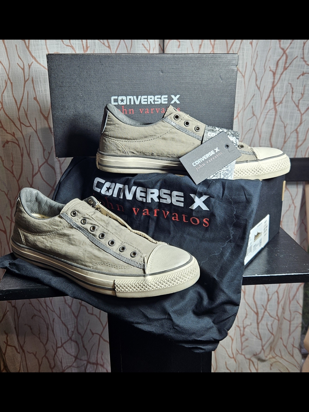 Size 11 RARE  John Varvatos Converse Men’s Low-Top Sneakers Like New